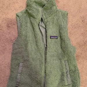 Patagonia Los Gatos Vest in light green